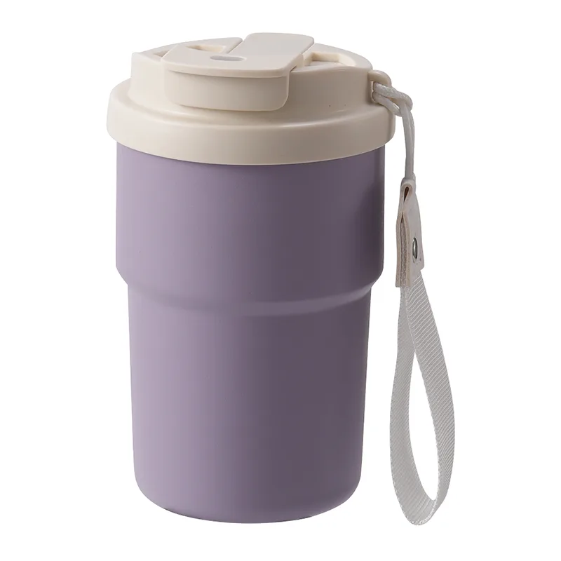 Tasses à café avec couvercles